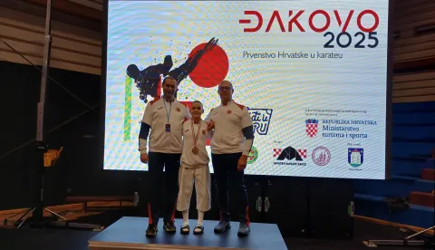 Na Prvenstvu Hrvatske u karateu održanom u Đakovu, natjecateljica karate kluba ''Beli Manastir 98'' Milica Njegomir osvojila je brončanu medalju, prosinac 2025.