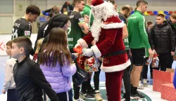 Pobjeda i Djed Božićnjak u dvorani u Na&scaron;icama: Cenić u prvom poluvremenu postigao čak deset pogodaka