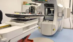 RIJEKA 30. 04.2025. RIJEKAKLINICKI BOLNICKI CENTAR RIJEKA BOLNICA RIJEKA KLINIKA ZA TUMORE POSJET MINISTRICA ZDRAVSTVA IRENA HRSTIC U PRATNJI RAVANTELJA KBC-A ALEN RUZIC NOVIH LINEARNI AKCELERATOR 3 KOMADA I CPC CENTRALNA PRIPREMA CITOSTATIKA...NA FOTO: LINEARNI AKCELRATOR U MONTAZI...SNIMIO SERGEJ DRECHSLER