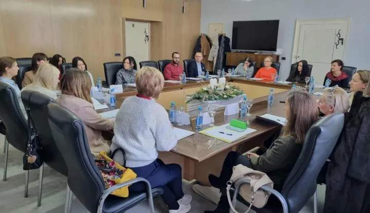 Udruga žena Vukovar održala okrugli stol o besplatnoj pravnoj pomoći