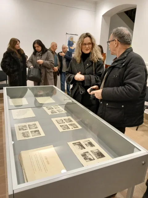 ĐakovoIzložba o sestrnstvuMuzej Đakov&scaron;tineProsinac 2025.