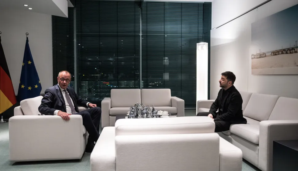 epa12594629 Ukrainian President Volodymyr Zelensky (R) and German Chancellor Friedrich Merz hold talks at the Chancellery in Berlin, Germany, 15 December 2025. Zelensky is meeting with European leaders tonight following his meetings with negotiators from the U.S. yesterday and earlier today at the Chancellery in an effort to work towards a ceasefire in Russia's ongoing war in Ukraine. EPA/NADJA WOHLLEBEN/POOL