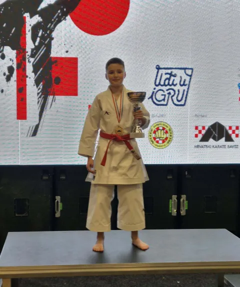 Slavonci u dobrom izdanju, KK Vinkovci ukupno drugi