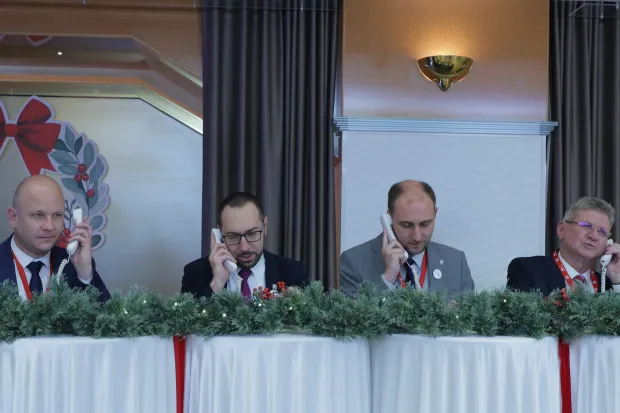 Zagreb.17.12.2025.- U organizaciji Zaklade Ana Rukavina, u suradnji s Novom TV održan je humanitarni božićni koncert "Želim život", s ciljem prikupljanja sredstava za stručno usavr&scaron;avanje liječnika specijalista i specijalizanata na području hematologije i srodnih specijalizacija kako bismo pomogli oboljelima od leukemije, limfoma i ostalih hematolo&scaron;kih oboljenja.Na slici Mi&scaron;el Jak&scaron;ić,Tomislav Toma&scaron;ević,Matej Mi&scaron;ić Mirando Mrsić.Foto HINA/Tomislav Pavlek/ tp