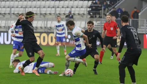 Osijek, 13. 12. 2025, Opus Arena, nogomet, Osijek - Gorica, SuperSport HNL 25/26. &Scaron;imun Mikolčić (8).snimo GOJKO MITIĆ