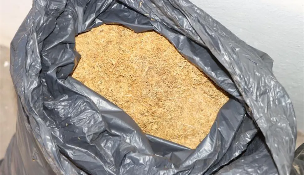 U unajmljenoj garaži u Osijeku 60-godi&scaron;njak imao 470 kilograma duhana, duhan, ilustracija