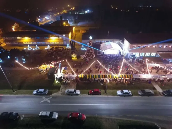 Božićni sajam u Čepinuslika sa stranice Općine Čepin