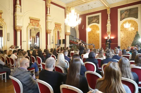 Osijek, 19. 12. 2025., HNK, svečanost, uručenje stipendija učenicima i studentima, 2025/2026SNIMIO BRUNO JOBST