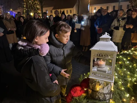 vinkovci adventska svijeća