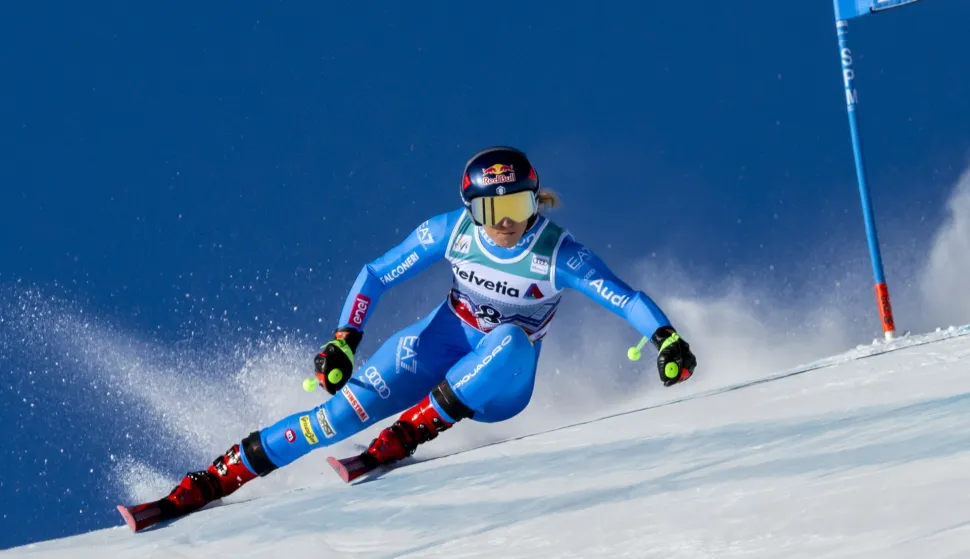 epa12591090 Sofia Goggia of Italy in action during the Women's Super G at the FIS Alpine Skiing World Cup stop in St. Moritz, Switzerland, 14 December 2025. EPA/JEAN-CHRISTOPHE BOTT