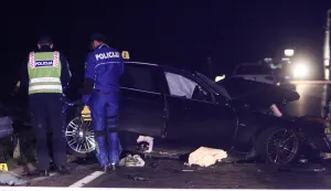 18.04.2025., Karlovac - U prometnoj nesreci koja se dogodila oko 20.15 sati u kojoj su sudjelovala cetiri osobna automobila smrtno su stradale dvije osobe. Photo: Kristina Stedul Fabac/PIXSELL