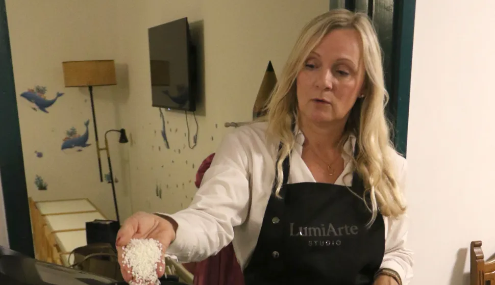 /Galerija/ Kreativka Davorka Felende&scaron;: Iz računovodstva u umjetnost koja svijetli