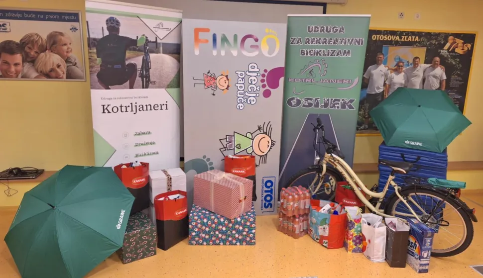 U prostorijama OTOS-a Osijek održano je darivanje naziva "Božić prije Božića", u organizaciji URB-a Kotrljaneri i OTOS-a Osijek. prosinac 2025.