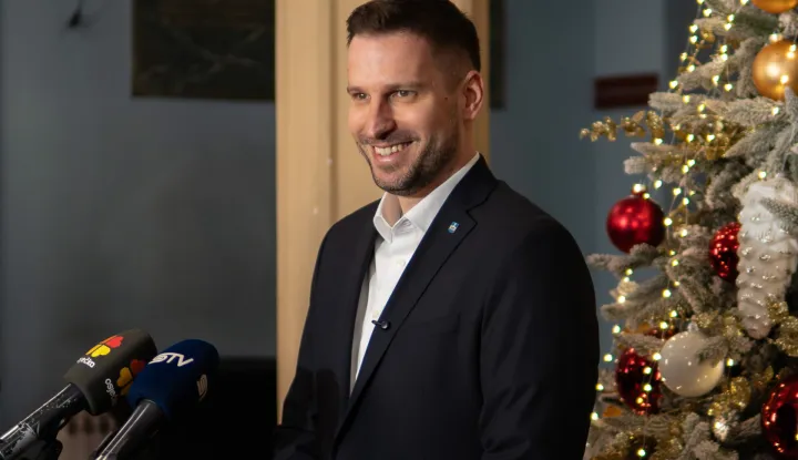 Osijek, 18. 12. 2025., Dodjela potpora poduzetnicima iz opžeg programa poticanja razvoja Grada Osijekapotpore; poduzetnici; Grad Osijek; HNK; Ivan Radić