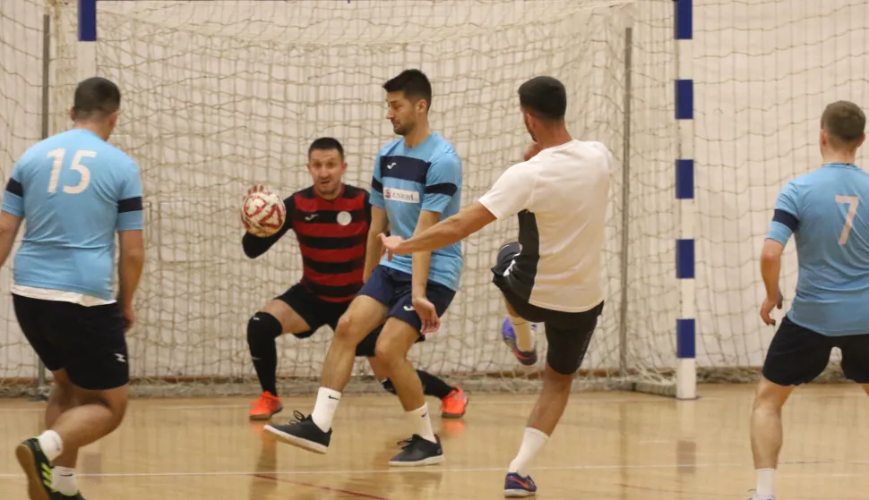 Osječki malonogometni turnir Zimko: Seniori od večeras kreću na ispadanje, ostali po skupinama