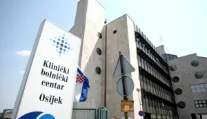 snimio Davor KIBEL,Osijek, 11.07.2013. KBC, Klinički bolnički centar Osijek, bolnica, zapadni ulaz