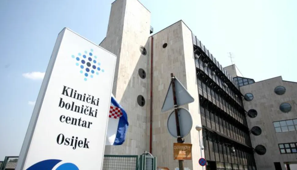 snimio Davor KIBEL,Osijek, 11.07.2013. KBC, Klinički bolnički centar Osijek, bolnica, zapadni ulaz