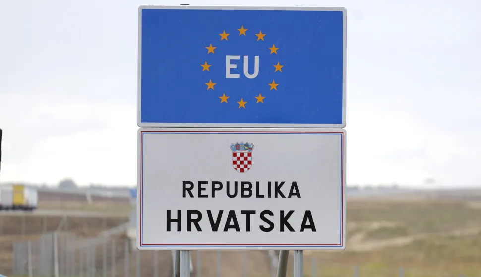 Sudaraž, 06. 10. 2025., Sudaraž, A5, A5 autocesta, 5C koridor, obilježavanje, zavr&scaron;etak izgradnje koridora 5C, granica,; ploča; Republika HrvatskaSNIMIO BRUNO JOBST