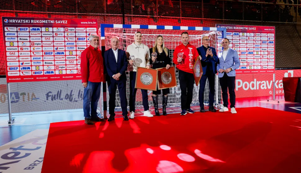 Kuzmanović opet progla&scaron;en najboljim rukometa&scaron;em