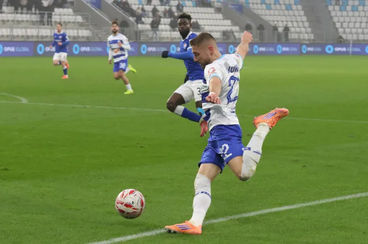 Osijek, 20. 12. 2025, Opus Arena, nogomet, Osijek - Slaven Belupo, SupeSport HNL 25/26. Roko Juri&scaron;ić (22).snimio GOJKO MITIĆ