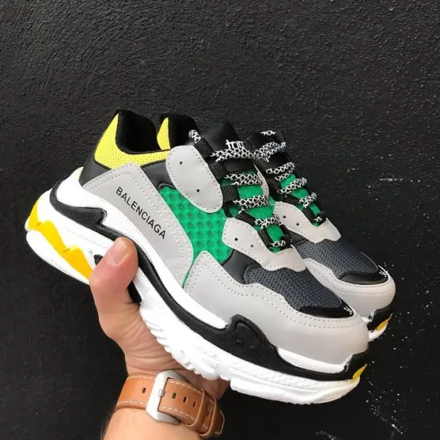 Moda se ponovno mijenja: Komadi koji neće biti u trendu 2026. godine