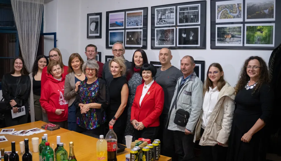 Osijek, 30. 12. 2025., Fotoklub Osijek, izložba najaktivnijih članova i druženjefotoklub; izložba; članovi; fotografije