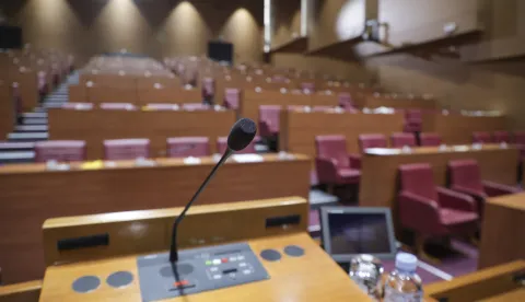 Zagreb, 05.12.2025.- Nastavak 8. sjednice Hrvatskoga sabora koja je započela izja&scaron;njavanjem o podnesenim amandmanima. Na fotografiji prazna sabornica prije početka sjednice.foto HINA/ Admir BULJUBA&Scaron;IĆ/ abu