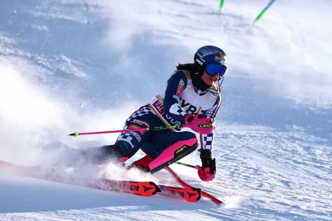 epa12543938 Zrinka Ljutic of Croatia competes in the first run of the Women's Alpine Skiing World Cup Slalom in Gurgl, Austria, 23 November 2025. EPA/ANNA SZILAGYI