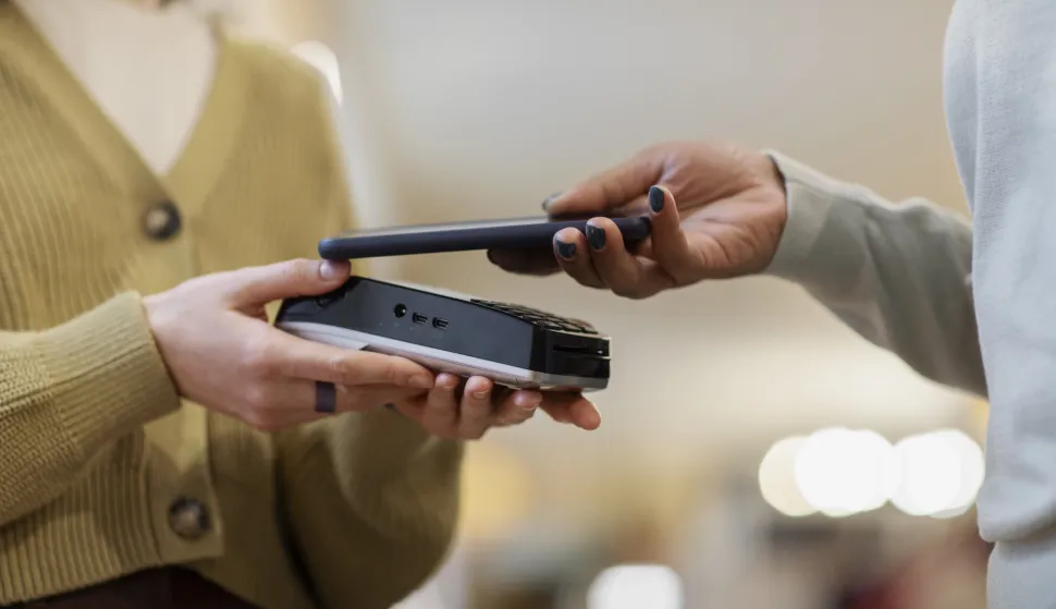 digitalno plaćanje novčanik novac euro financije pos aparat ilustracija freepik