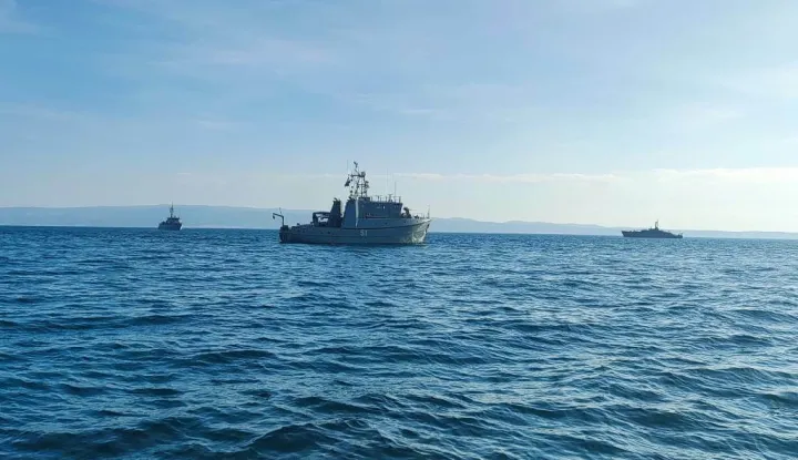 Split, 17.02.2023. - Nakon boravka u luci Gruž Dubrovnik i zajedničkih aktivnosti na moru, brodovi NATO skupine SNMCMG2 uplovili su u vojnu luku Lora u Splitu. foto HINA/ HRM/ ml