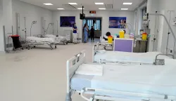 osijek, 9 veljače 2024, 8,30 sati, kbc, ohpb, onkologija, dnevna bolnica, dr ilijan toma&scaron;, novinar tomislav prusinasnimio zdenko pu&scaron;ić