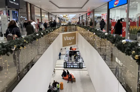 Osijek, 02. 01. 2026., Portanova, sezonsko sniženje, sezonska sniženja, sniženje, popusti, popust, popusti, kupovina, shopping, SNIMIO BRUNO JOBST