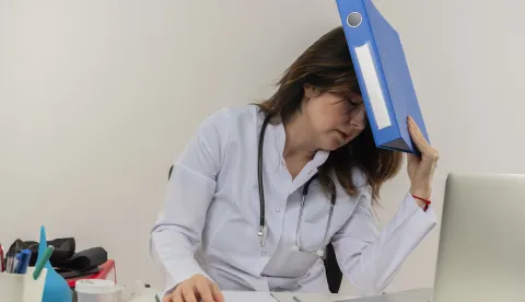 Stanje je neizdrživo. Raste broj pregleda, uputnica i recepata