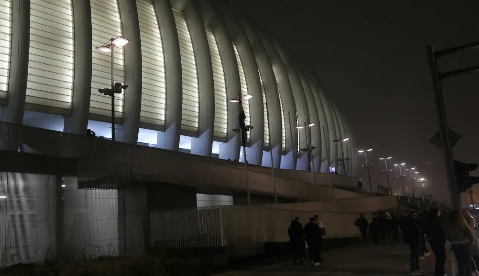 Zagreb.27.12.2025.- Gledatelji dolaze u zagrebačku Arenu na koncert Marka Perkovića Thomsona.Foto HINA/Tomislav Pavlek/ tp