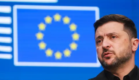 epa12600736 Ukrainian President Volodymyr Zelensky gives a press conference during the EU Council Summit in Brussels, Belgium, 18 December 2025. EU leaders are meeting to discuss the latest developments in Ukraine, the EU's next multiannual financial framework, the EU enlargement process, and the geoeconomic situation in the European Union. EPA/OLIVIER HOSLET