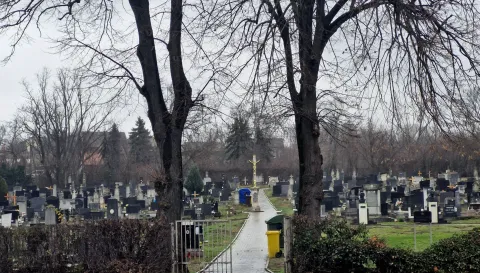 Katoličko groblje Beli Manastir