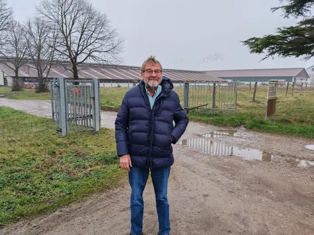 Vlado Licul ispred svoje farme "Bio Adria" u Čepićusiječanj 2026.