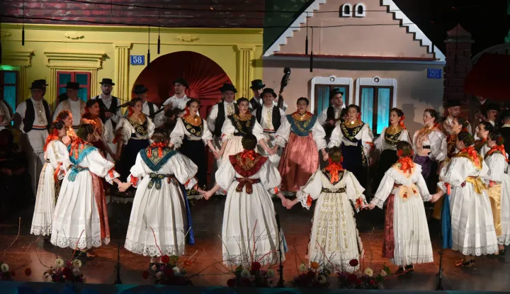 Županja...21.02.2025.U Kulturnom centru Ivana Hermana otvoreno 58. &Scaron;okacko sijelo na kojem je sudjelovao Potpredsjednik Vlade i ministar poljoprivrede, &scaron;umarstva i ribarstva David Vlajčić.Foto: Gordan Panić