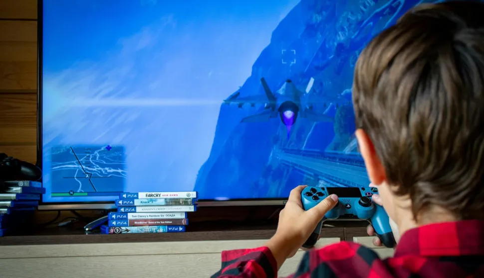 Djeca, internet, videoigre, ilustracija, prosinac 2025