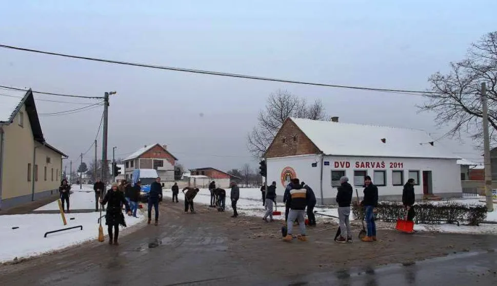 Mladež HDZ-a Osijek poziva sve da se pridruže humanitarnoj akciji či&scaron;ćenja snijega.