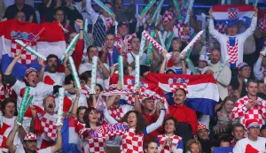 02.12.2005., Bratislava, Slovacka - Drugi mec finala Davisovog kupa, Mario Ancic - Dominik Hrbaty."nPhoto: Zeljko Lukunic/PIXSELL