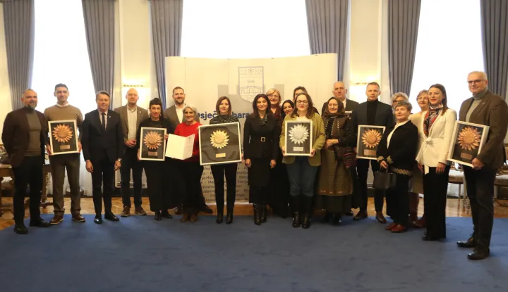 Osijek, 09. 01. 2026, Trg Ante Starčevića 2, Županija. Županica Nata&scaron;a Trami&scaron;ak primila je dobitnike nagrada, Suncokret ruralnog turizma iz OBŽ.snimio GOJKO MITIĆ