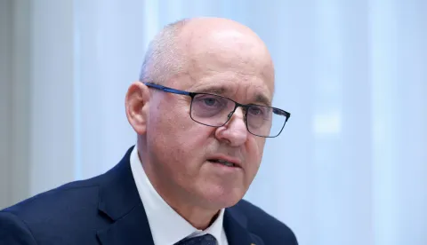 Zagreb, 09.01.2026. - Potpredsjednik Vlade i ministar prostornoga uređenja, graditeljstva i državne imovine Branko Bačić održao je konferenciju za medije na temu uklanjanja nebodera Vjesnik. Na fotografiji Branko Bačić. foto HINA/ Lana SLIVAR DOMINIĆ/ ml