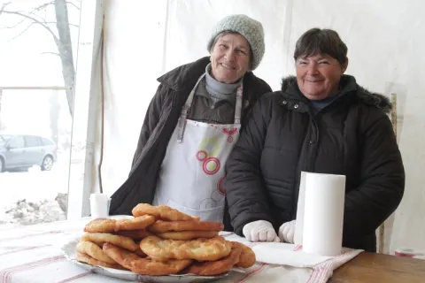 UHBDDR Duga Međa organizirao jubilarnu 15. Kobasijadu: Najbolju kobasicu proizveo Mirko &Scaron;ajkulić iz Ko&scaron;ke10. siječnja 2026.