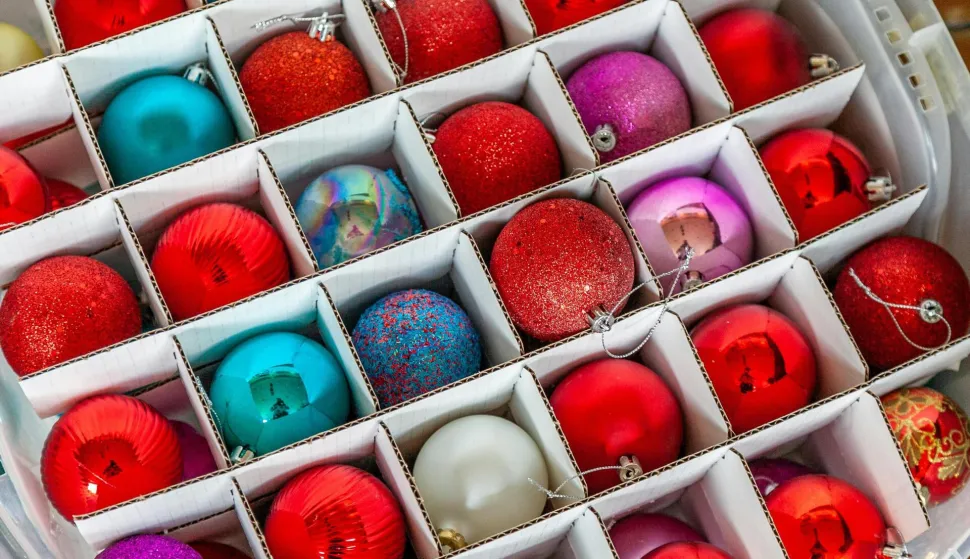 Božićni ukrasi, kuglice