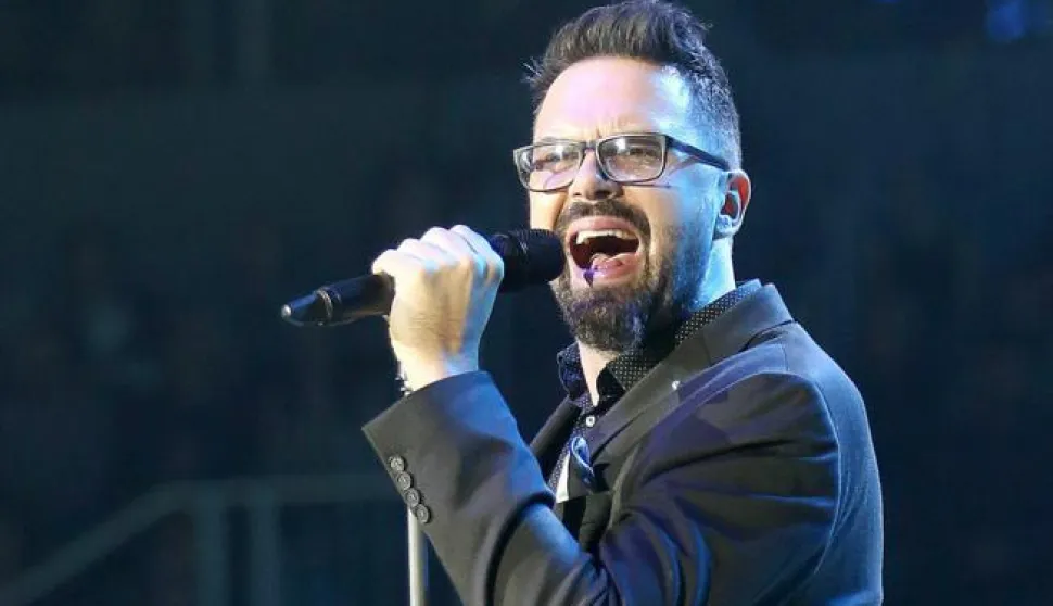 25.11.2017., Zagreb - U prepunoj Areni Zagreb, Petar Graso je obiljezio 20 godina karijere. Photo: Borna Filic/PIXSELL------MOZAIK, 2 stupca