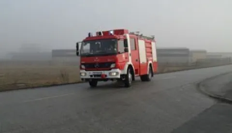 Požar u Viljevu, siječanj 2026. vatrogasci, vatrogasno vozilo