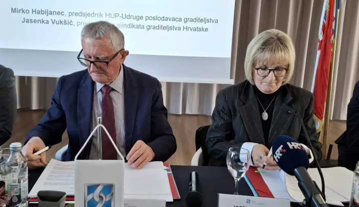 Križevci, 14.01.2026. - Potpisivanje izmjena i dopuna Kolektivnog ugovora za graditeljstvo, između HUP-Udruge poslodavaca graditeljstva i Sindikata graditeljstva Hrvatske. Na fotografiji Mirko Habijanec, Jasenka Vuk&scaron;ić. foto HINA/ Ozren &Scaron;PIRANEC/ tm
