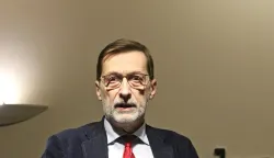 Osijek, 20. 02. 2025, Klub knjižare Nova. Razgovor s Mirom Gavranom.snimio GOJKO MITIĆ