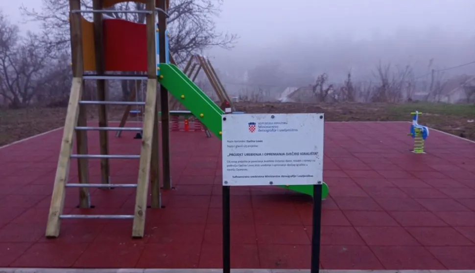 Uređeno dječje igrali&scaron;te u Opatovcu